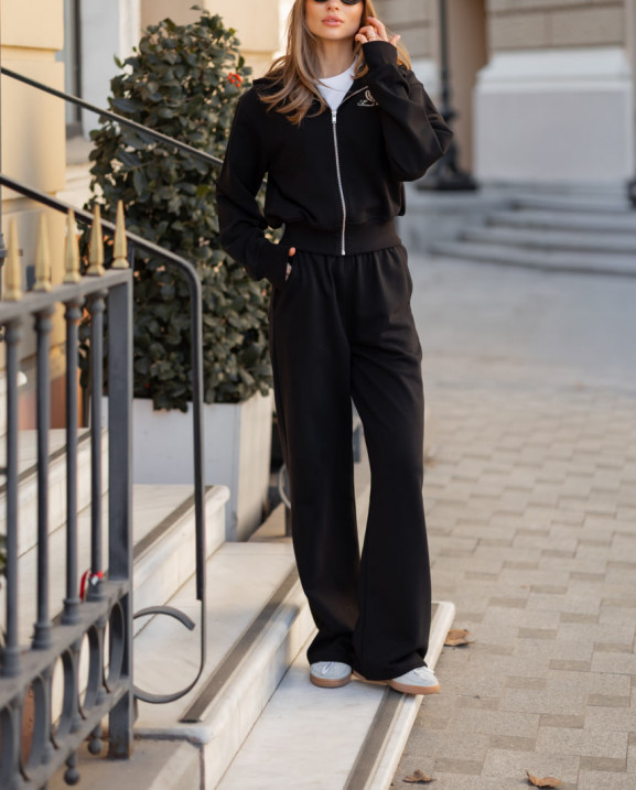 122 Костюм спортивний з трьохнитки з вишивкою та з капюшоном